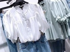 -URBAN REVIVO(上海中庚漫游城店)