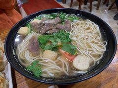 -牛小隆牛肉面馆(四牌楼店)
