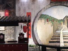 -时尚MEGO商业广场(华新地铁店)