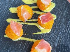 意大利火腿炸虾丸子-MONICH牛排融合餐厅(和义大道购物中心店)