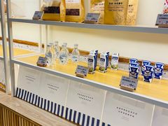 面包甜点陈列柜-前进麦味·天然烘焙(凯德1818店)