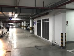 -上海体育场-停车场