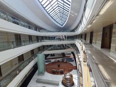 -上海滴水湖皇冠假日酒店