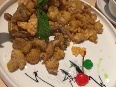 咸蛋黄牛蛙掌中宝-避风塘(宝山万达店)