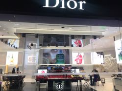 -Dior