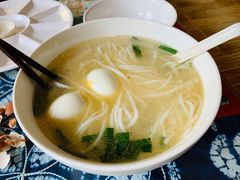 -建新园过桥米线(宝善街店)