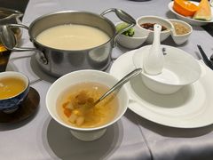 -红鼎豆捞·非遗鲍皇汤火锅(宝丰路店)