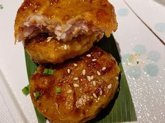 香煎鹅肝酱藕饼-醉辉皇上海之巅(上海中心大厦店)