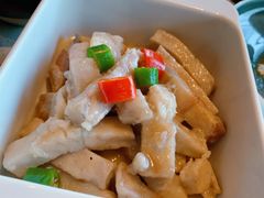 宣威腊肉焖芋头-半山腰·云南菜(侨福芳草地店)