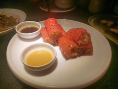 红米脆皮鲜虾肠-蝴蝶里·粤菜·点心(龙湖天街&滨江店)