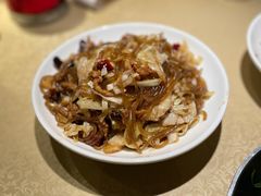 泡菜芍粉肉丝-老村长•湖北家常菜(南湖店)