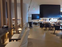 -涨巢·潮玩水疗局