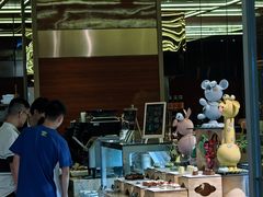 -大中华希尔顿酒店-念自助餐·嗨啤·小龙虾