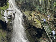 -藏龙百瀑风景区
