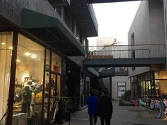 -泉乐坊步行街(烟酒特产平价超市店)