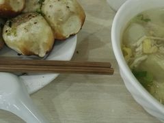 -老西白点心店