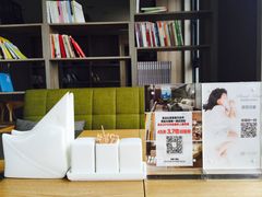 -西安大雁塔科技大学地铁站亚朵酒店