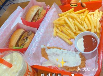「招牌双层两层牛肉堡」 「塔塔鱼」 「薯条」