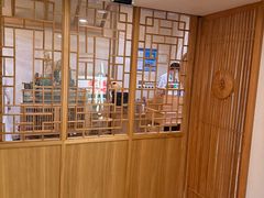 -蟹家大院 · 独揽江景(滨江店)