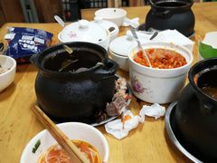 -李记特色罐罐米线(重庆中环大厦店)