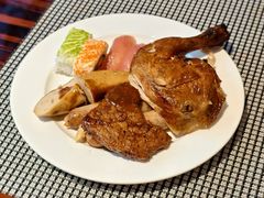 -广州万富希尔顿酒店·感趣自助餐厅·金秋蟹宴生蚝海鲜刺身