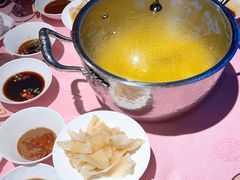花胶黄鱼锅-行家海鲜火锅酒家(静安寺店)