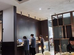 -煲王粤菜餐厅(中侨中心店)