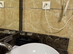 -清水湾酒店(深圳横岗塘坑地铁站店)