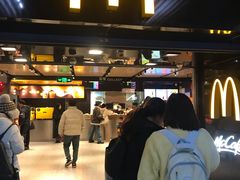 -麦当劳(中山公园龙之梦店)