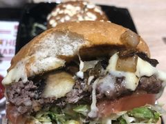 -The Habit Burger Grill 哈比特汉堡(爱琴海店)