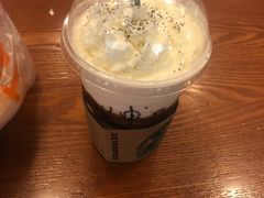 -星巴克(汤臣国贸大厦店)