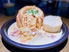 面包奶油意面-机器人火炉披萨