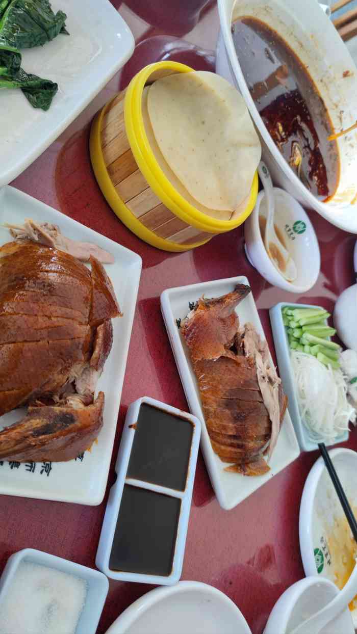 宽沟食府"刚开业没多久去的,周末的大厅已人满为患.