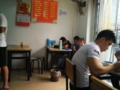 大堂-一品鲜鱼锅贴(人民一路店)