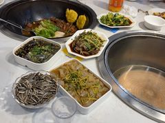 -鲁员外地锅鸡地锅鱼(古墩路店)
