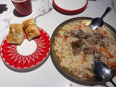 新疆烤包子-欧提汗·新疆餐厅·清真(银都路店)