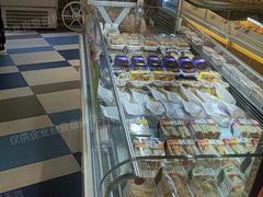 -85度C(生甜甜圈研究工坊·上海平凉店)