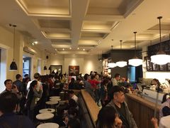 大堂-星巴克臻选(广州沙面店)