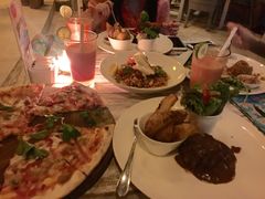 -Hai Bar And Grill