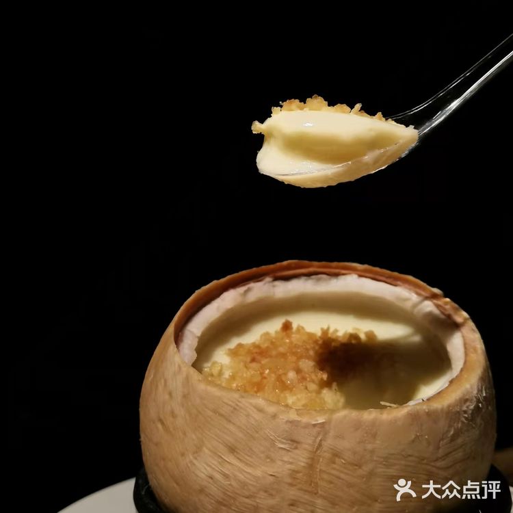 顺着时光的烙印 来到天河北这家椰子鸡老店