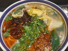 -云阿蛮云南生烫牛肉米线(奉贤路店)