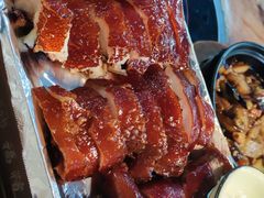 东方四更烤乳猪-创味·民间海南菜·非遗藤桥排骨(藤桥·免税城店)