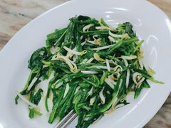 -新峰肉骨茶