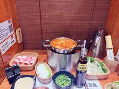 -独食火锅·半米屋台(直营总店)