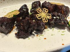 当家脆皮烧汁小牛肉-卯时·龙光雅宴·精致锡帮菜(惠山古镇店)