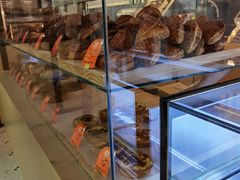 面包甜点陈列柜-大小咖啡 BigSmallCoffee(麦子店)