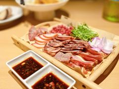 -关东小磨东北菜(上海长风大悦城店)