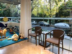 -杭州西湖湖滨银泰亚朵酒店