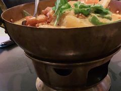 -大头虾越式风味餐厅(光明广场店)