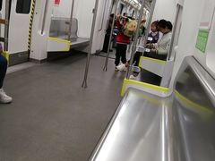 -南昌西站(地铁站)